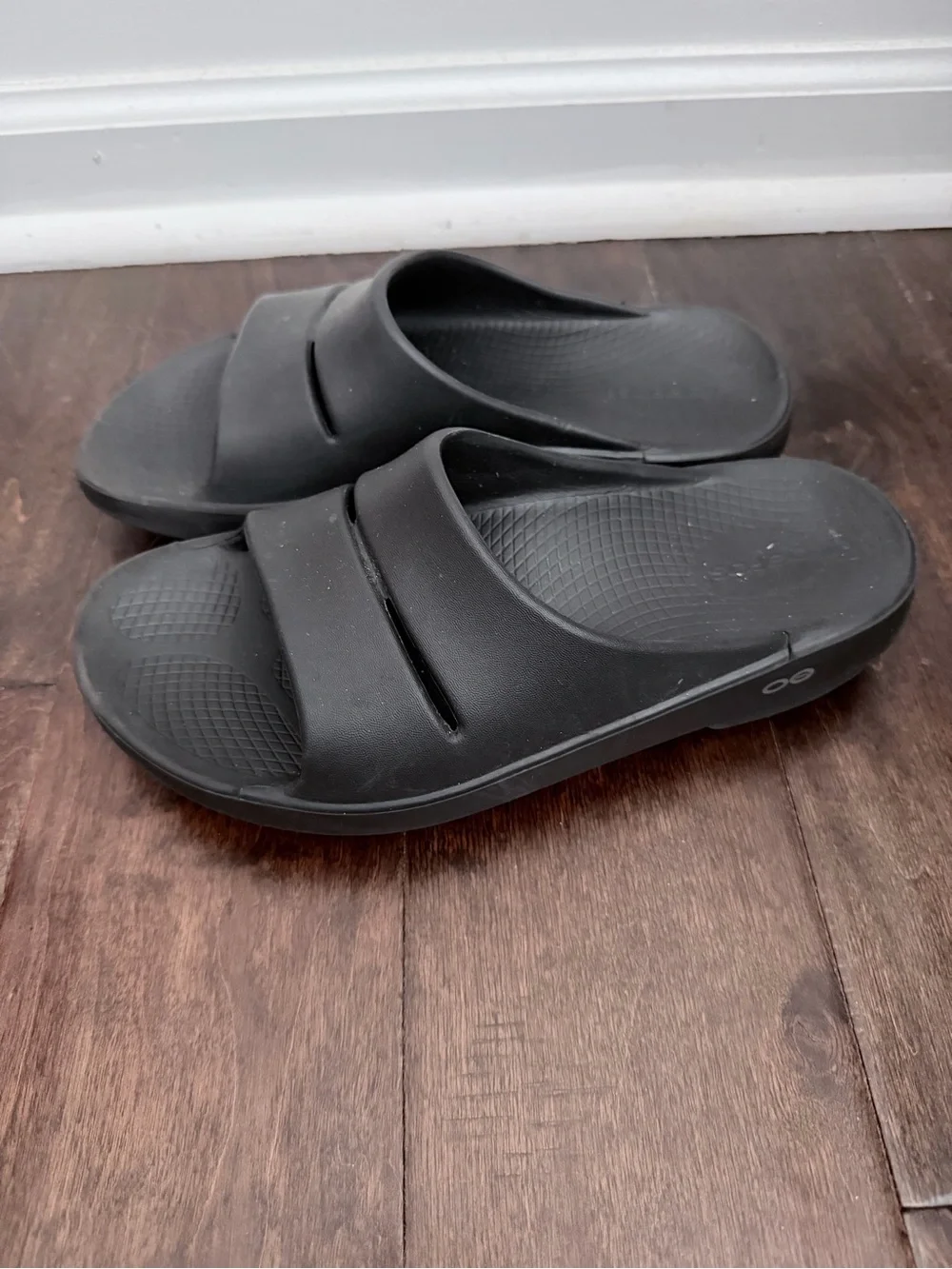 OOFOS OOahh Recovery Slides Sandals Mens Size 8 Black Slip On Comfort Casual
